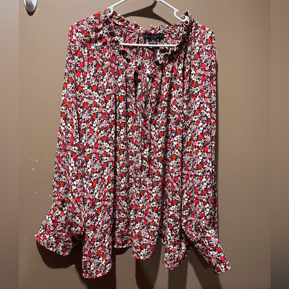 Sanctuary Women's Red Floral 3XL Top Long Sleeves NWT Tie Front